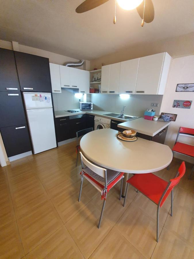 Apartament In Downtown Homestay